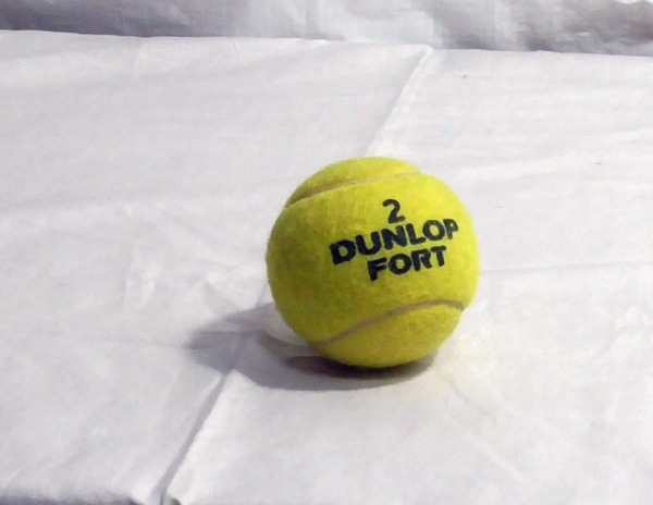 モチーフのテニスボール-鉛筆デッサン